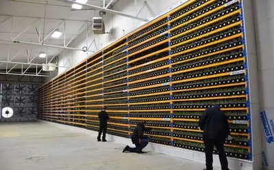 Kaspa KS5 mining machines operated in a high-capacity mining farm